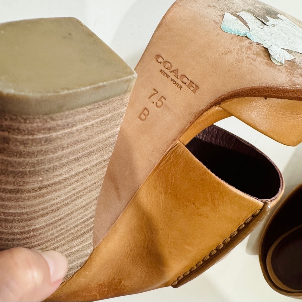Coach tan leather wooden heels EUC - Picture 14 of 15